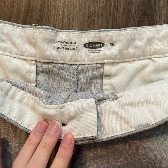 Old Navy Ultimate Slim Shorts - Picture 2 of 5